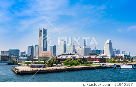 Yokohama Red Brick Warehouse and Minato Mirai Building 21940197