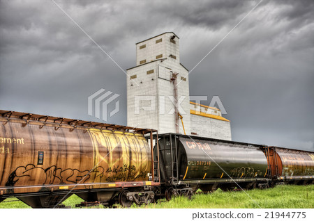 Prairie Grain Elevator 21944775