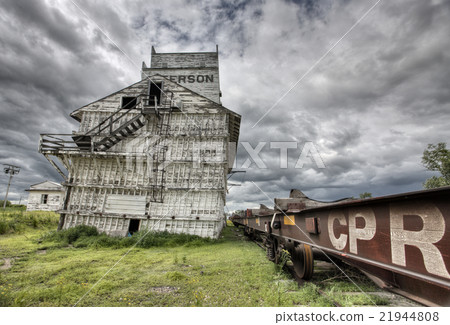 Prairie Grain Elevator 21944808