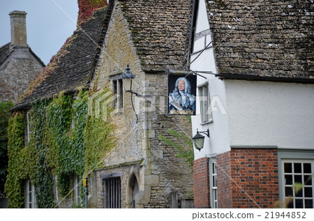 Cotswolds - 71 21944852