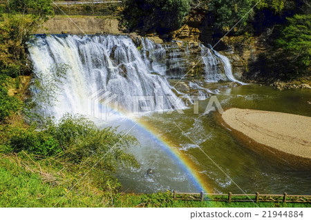 Longmen Falls and Rainbow 21944884