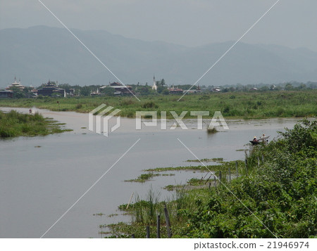 Inlay Lake Waterway (Myanmar) Inlay Lake Waterway (Myanmar) 21946974