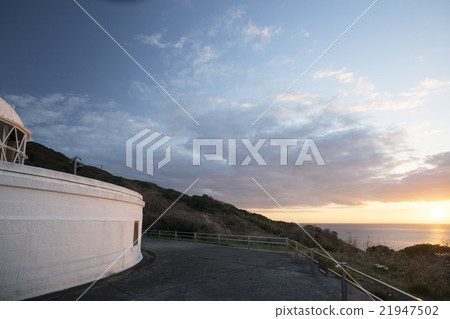 Awajishima Ezaki lighthouse The morning of the sunset 21947502