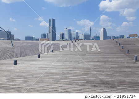 Minatomirai from the Great Pier wharf 21951724