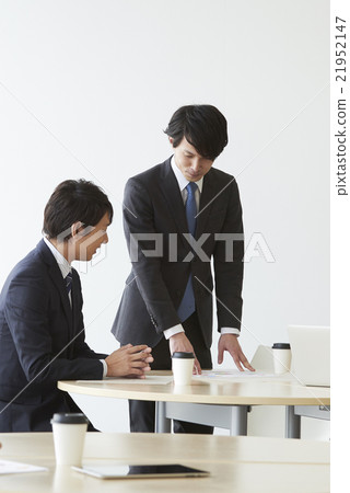 Business meeting scene 21952147