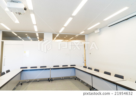 University classroom 21954632