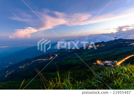 Sunset landscape from Phu Tab Berk hill Sunset landscape from Phu Tab Berk hill 21955487