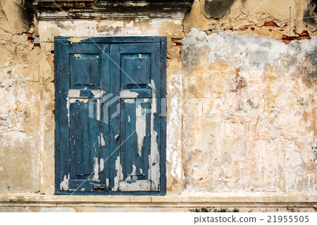 old ancient window with old grunge brick wall 21955505