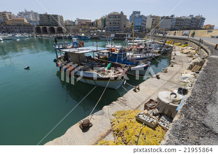 Fishing boats in port in Heraklion, Crete Island Fishing boats in port in Heraklion, Crete Island 21955864