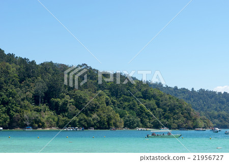 Kota Kinabalu and Sapi Island Kota Kinabalu and Sapi Island 21956727