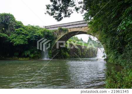Jinshan Bridge 21961345
