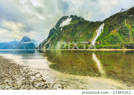 Milford sound Milford sound 21964262