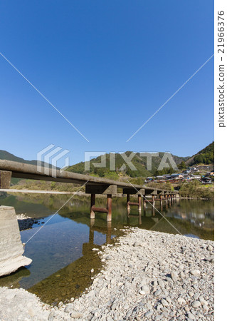 Iwama Intercrossbridge Bridge in Shimanto City, Kochi Prefecture Iwama Intercrossbridge Bridge in Shimanto City, Kochi Prefecture 21966376