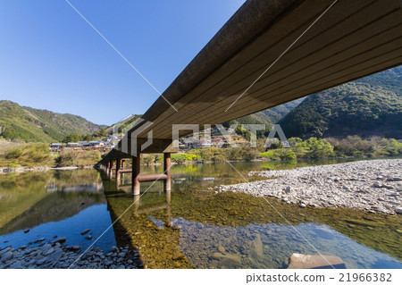 Iwama Intercrossbridge Bridge in Shimanto City, Kochi Prefecture Iwama Intercrossbridge Bridge in Shimanto City, Kochi Prefecture 21966382