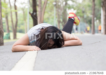 Accident. stumble and fall while jogging Accident. stumble and fall while jogging 21967648