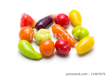 Dessert plating isolated on white background 21967670