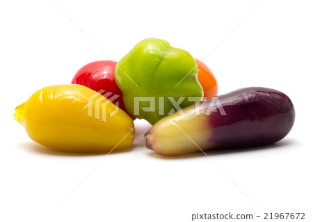 Dessert plating isolated on white background Dessert plating isolated on white background 21967672