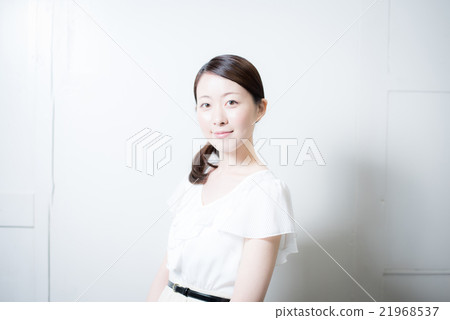 時尚肖像女性 時尚肖像女性 21968537
