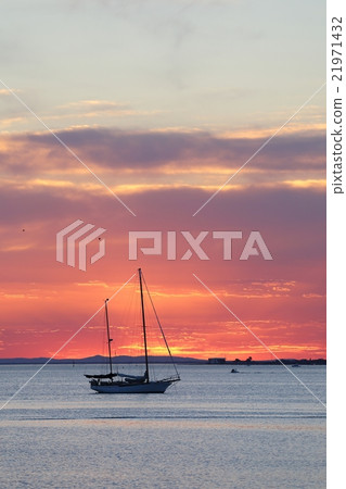 Sailing Sailing 21971432