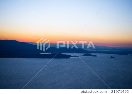Sunset on Titicaca Lake from Amantani' Island, Peru 21971495
