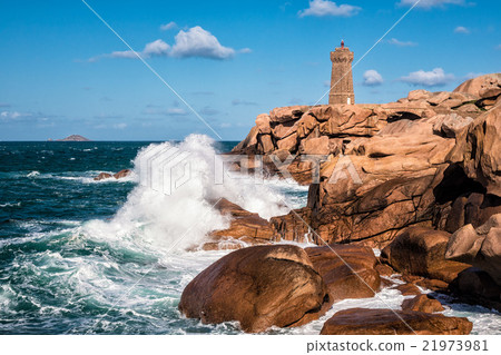 Atlantic ocean coast in Brittany 21973981