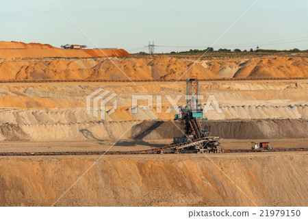 Large excavator machine in the mine Large excavator machine in the mine 21979150