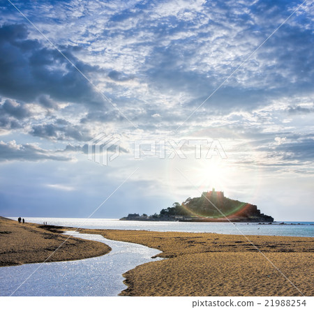 St Michael's Mount near Penzance in Cornwall, UK 21988254