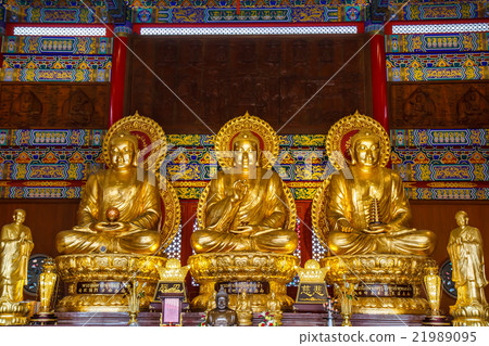 Buddha statues Wat Borom Racha Kanchana Phisake  21989095