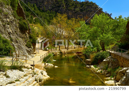 Canaletes River in Gandesa, Spain 21990799