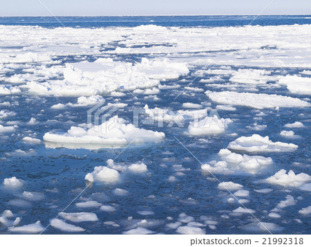 Sea of drift ice 21992318