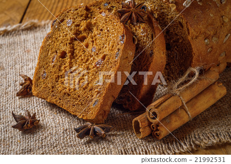 rye bread 21992531