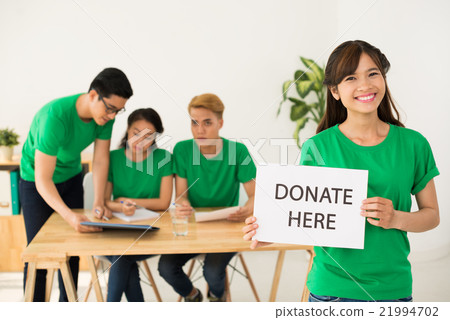 Donate here 21994702