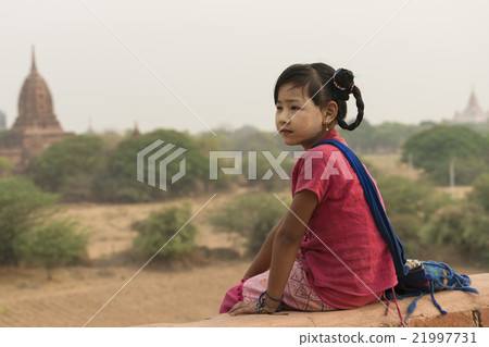 Kid on the Pagoda Old Bagan 21997731