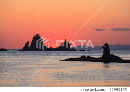 在Odaigohama海岸，西伊勢町，靜岡縣，日落的日落 21999195