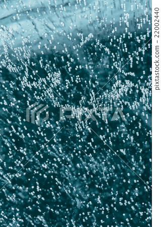 The ice cracked on a lake. 22002440