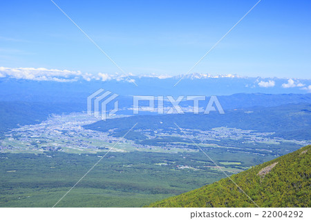 Suwa-shi hoping from Yatsugatake Mountain Yagatake and Suwa Lake far northern Alps 22004292