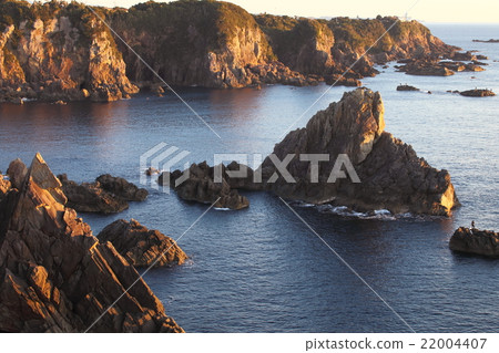 在升起的太陽下海王Ge 在升起的太陽下海王Ge 22004407