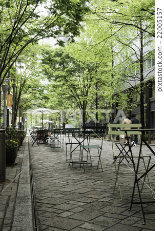 Marunouchi Naka Dori 22005157