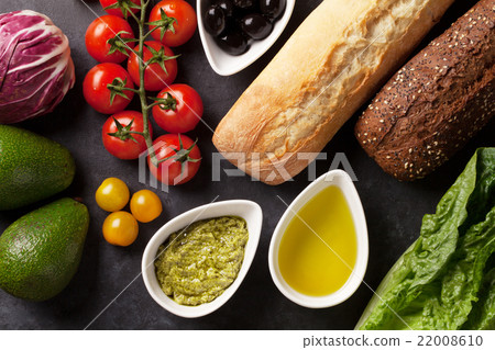 Ciabatta sandwich cooking 22008610