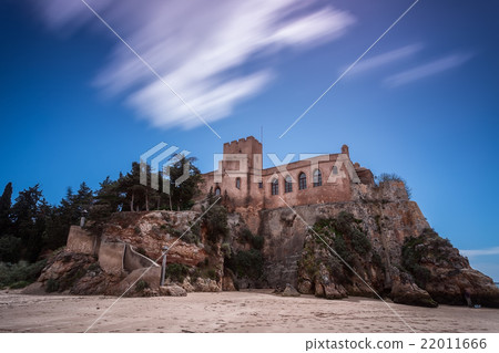 Historical Castle Sao Joao do Arade in Ferragudo. Historical Castle Sao Joao do Arade in Ferragudo. 22011666