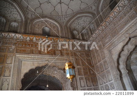 Pakistan Lahore Birdshire Mosque interior Beautiful patterned wall and chandelier Pakistan Lahore Birdshire Mosque interior Beautiful patterned wall and chandelier 22011899