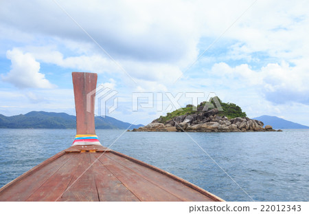 nose boat in a sea to see islands desination way nose boat in a sea to see islands desination way 22012343