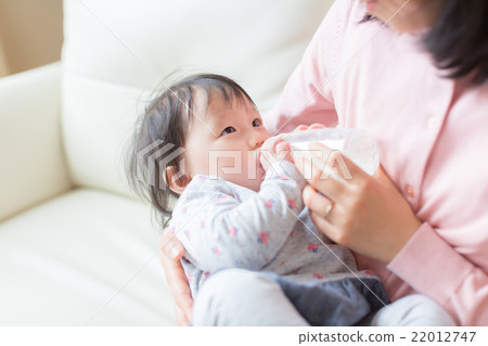 baby, infant, drink 22012747