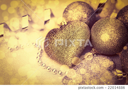 Sparkling Christmas composition with heart toy 22014886