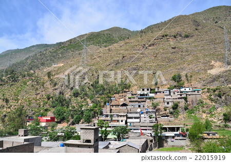 Pakistan Karakoram Mountains and townscape along the highway Pakistan Karakoram Mountains and townscape along the highway 22015919