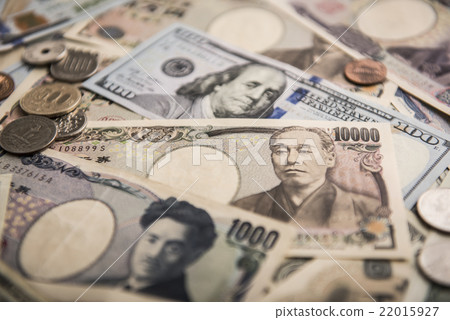 Yen & dollar image Yen & dollar image 22015927