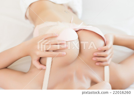 Beautiful body of woman Beautiful body of woman 22016260