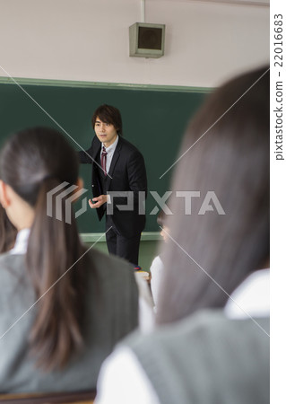 Teachers and girls in class during class 22016683
