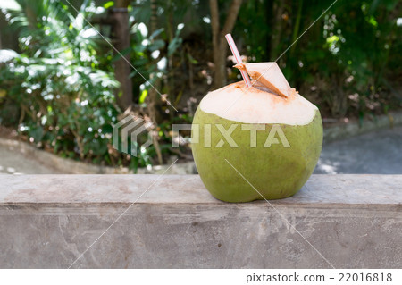 Coconut water drink 22016818