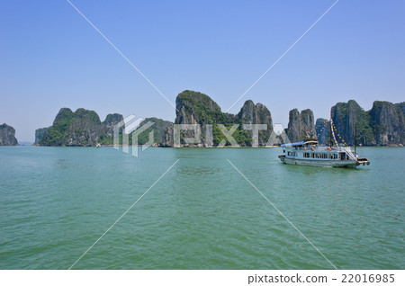 Halong bay, Vietnam 22016985